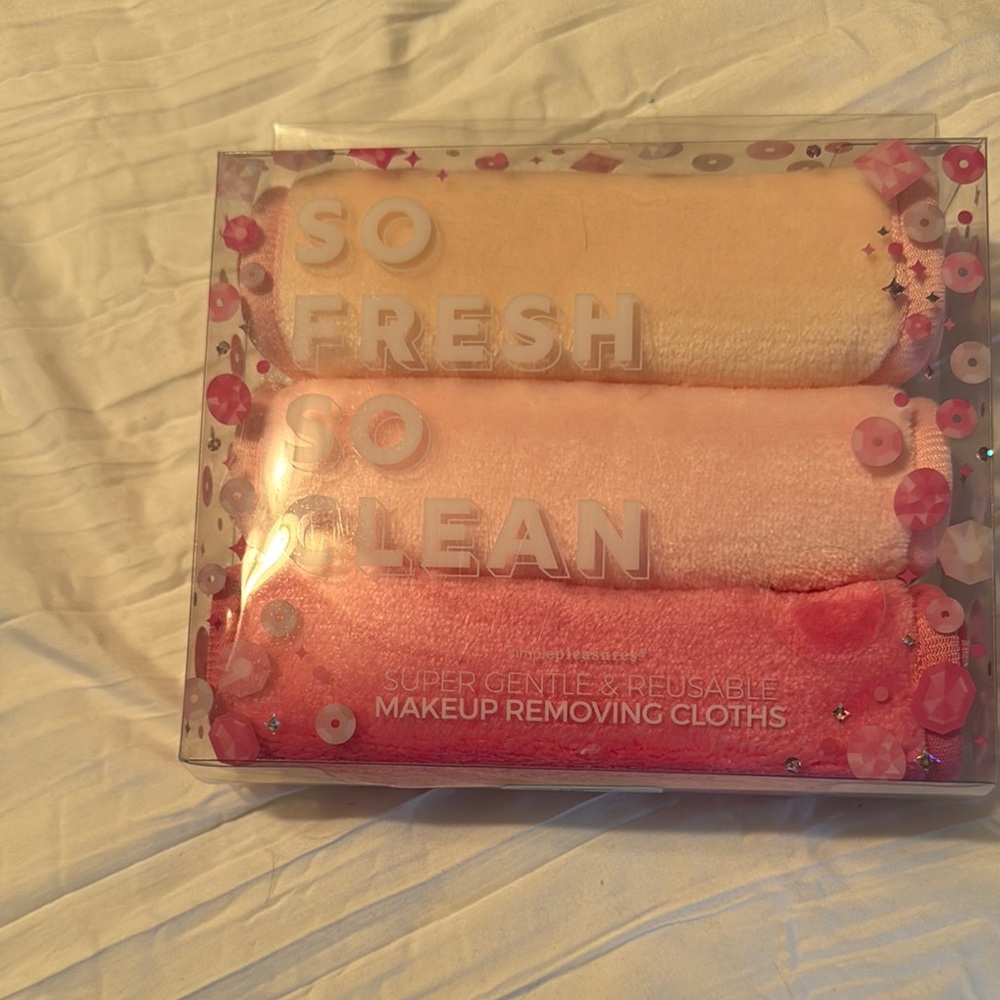 Pink and Cream Bath Tools for a Fresh Clean